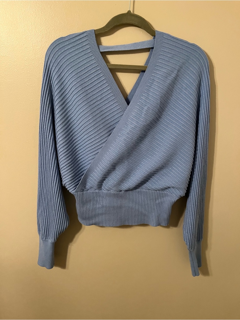 Dreamers by Debut sweater ***